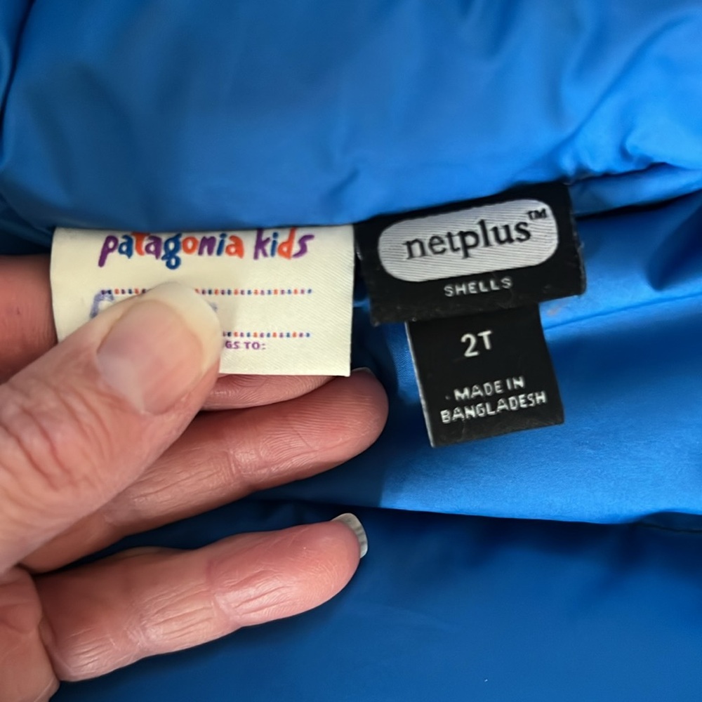Patagonia Kids Puffer Jacket - Black and Blue - Picture 6 of 6